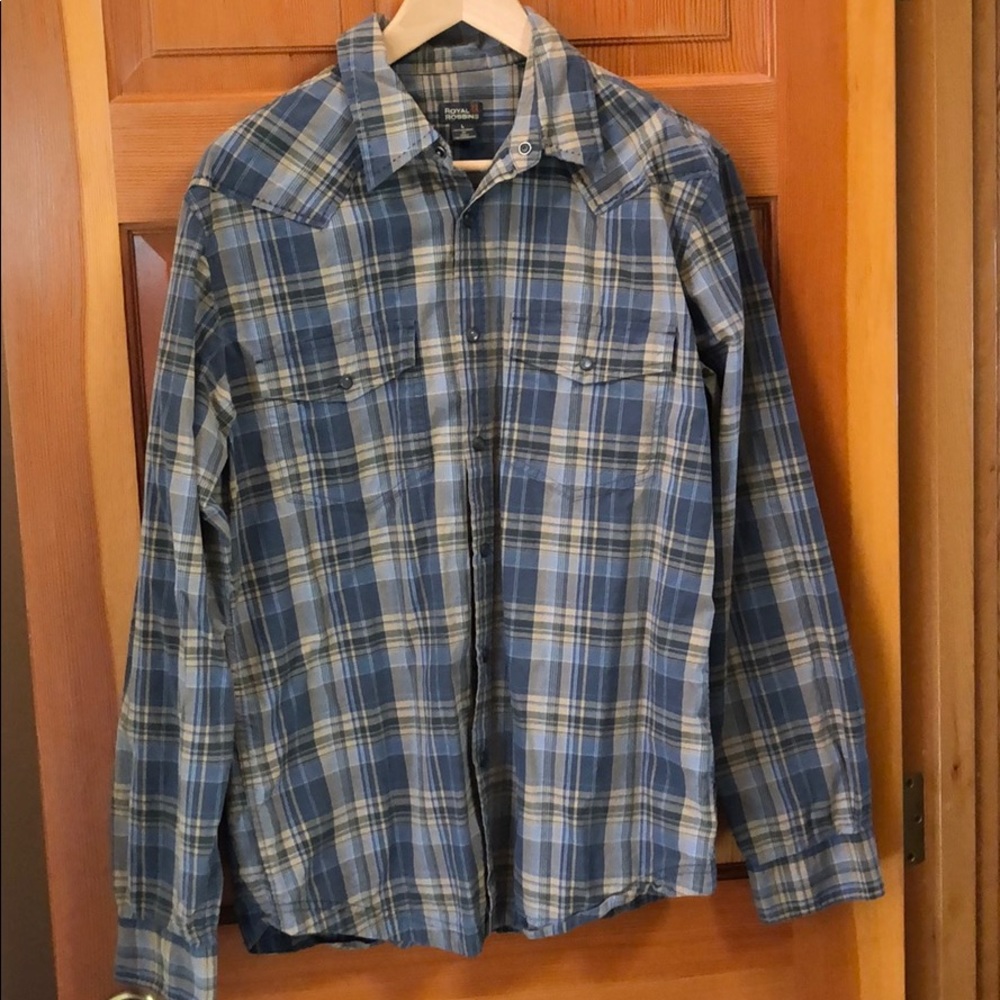 Men’s Royal Robbins 100% cotton shirt